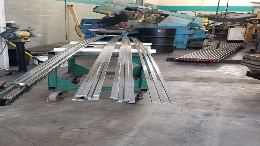 Bandsaw-Cut to Length Service